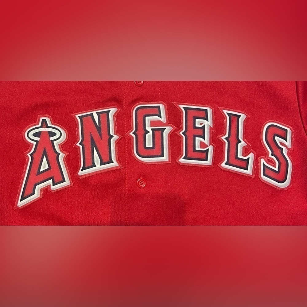 Albert Pujols Los Angeles Angels
Classic Majestic Baseball Jersey - Picture 6 of 11